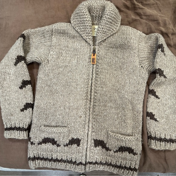 Granted sweater company size small - Picture 2 of 4